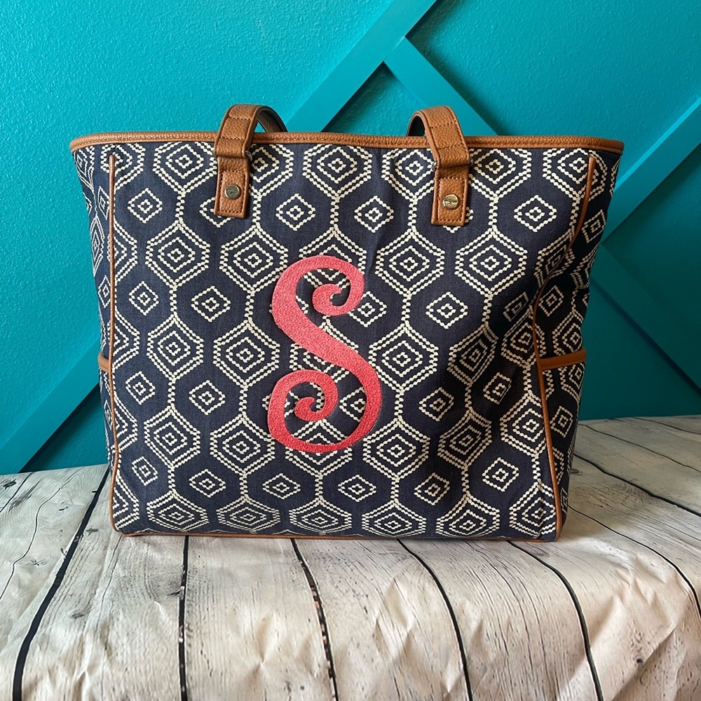 Thirty-One Cindy Tote with monogrammed “S”.